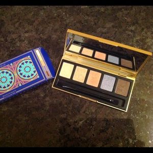 Victoria Secret Deluxe Eye Palette